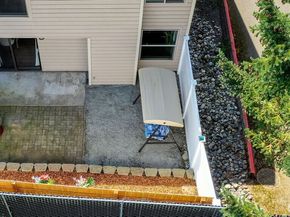 1555 Union Avenue NE 22, Renton WA 98059