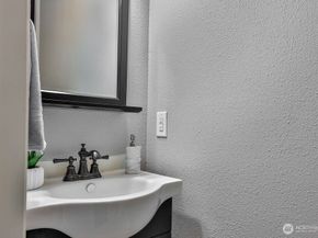 1555 Union Avenue NE 22, Renton WA 98059