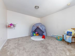 1555 Union Avenue NE 22, Renton WA 98059