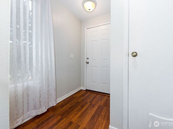 1555 Union Avenue NE 22, Renton WA 98059