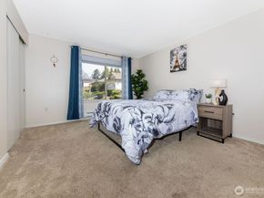 1555 Union Avenue NE 22, Renton WA 98059