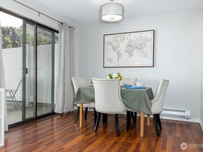1555 Union Avenue NE 22, Renton WA 98059