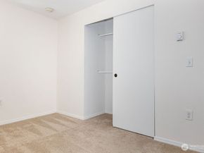 1555 Union Avenue NE 22, Renton WA 98059