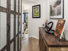 9039 NE Juanita Drive 304, Kirkland WA 98034