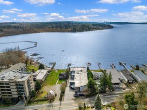 9039 NE Juanita Drive 304, Kirkland WA 98034