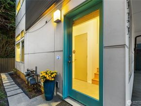 929 14th Avenue, Seattle WA 98122