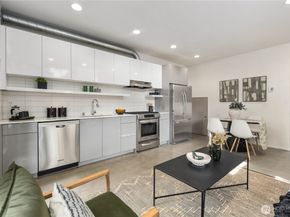 929 14th Avenue, Seattle WA 98122