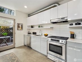 929 14th Avenue, Seattle WA 98122
