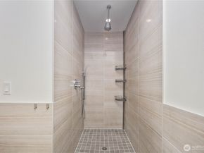 929 14th Avenue, Seattle WA 98122