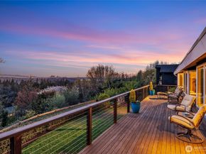 6749 82nd Avenue SE, Mercer Island WA 98040