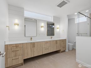 805 NW 63rd Street A, Seattle WA 98107