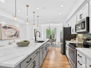 10357 156th Lane NE 101, Redmond WA 98052