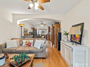 3318 Wetmore Avenue S E, Seattle WA 98144