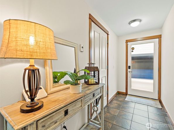 3318 Wetmore Avenue S E, Seattle WA 98144