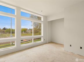 2452 NW 60th Street, Seattle WA 98107
