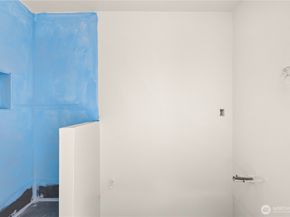 2452 NW 60th Street, Seattle WA 98107