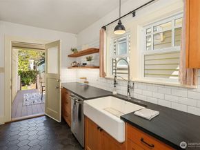 546 N 75th Street, Seattle WA 98103