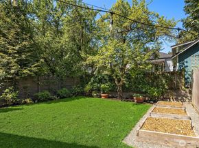 546 N 75th Street, Seattle WA 98103