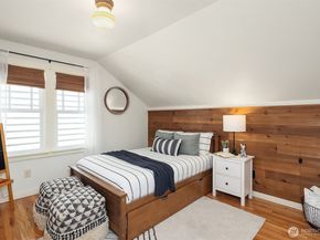 546 N 75th Street, Seattle WA 98103