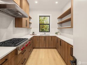 1630 104th Avenue SE, Bellevue WA 98004