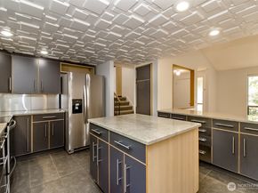 14333 93rd Avenue NE, Kirkland WA 98034