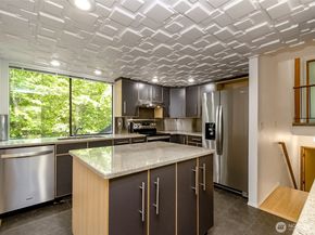 14333 93rd Avenue NE, Kirkland WA 98034