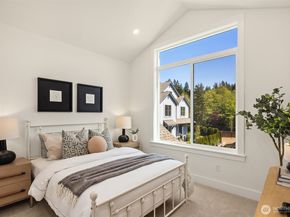 18650 NE 53rd Street, Redmond WA 98052