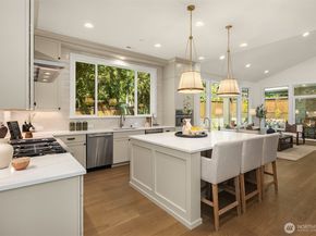 18650 NE 53rd Street, Redmond WA 98052