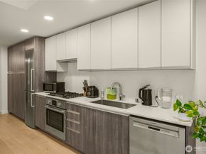 800 Columbia Street 808, Seattle WA 98104