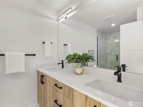 6540 A Latona Avenue NE, Seattle WA 98115