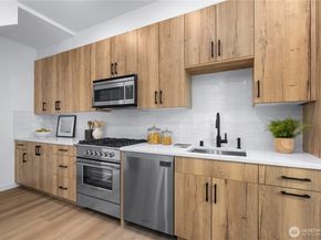 6540 A Latona Avenue NE, Seattle WA 98115