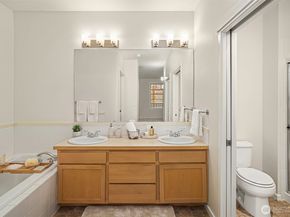 109 2nd Street S 422, Kirkland WA 98033