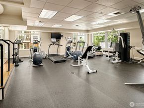109 2nd Street S 422, Kirkland WA 98033