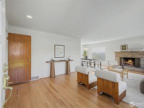 10720 11 Avenue NW, Seattle WA 98177