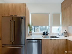 3406 15th Avenue W C, Seattle WA 98119
