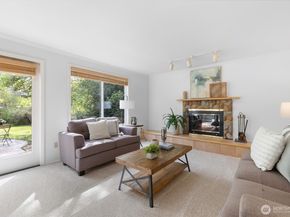 24309 SE 25th Street, Sammamish WA 98075