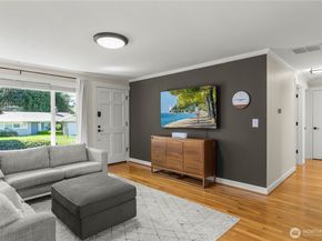2012 168th Avenue, Bellevue WA 98008