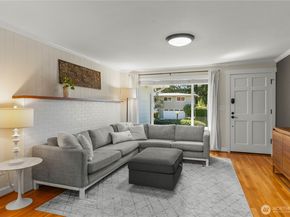 2012 168th Avenue, Bellevue WA 98008
