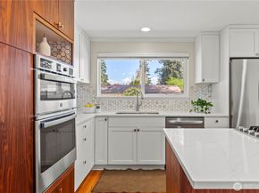 2012 168th Avenue, Bellevue WA 98008