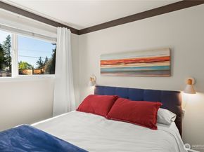 2012 168th Avenue, Bellevue WA 98008