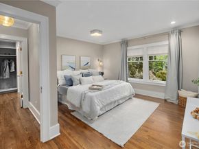 5265 16th Avenue NE, Seattle WA 98105