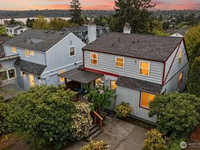 8218 Latona Avenue NE, Seattle WA 98115