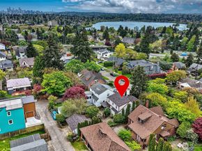 8218 Latona Avenue NE, Seattle WA 98115