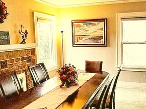 7818 NE Lake City Way NE, Seattle WA 98115