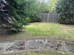 7818 NE Lake City Way NE, Seattle WA 98115