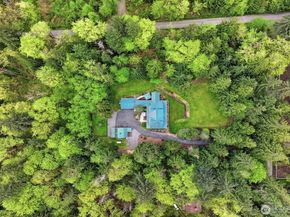 28610 SE 43rd Street, Fall City WA 98024