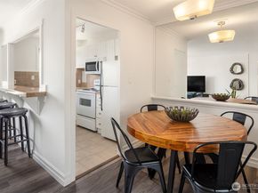 1400 Hubbell Place 1309, Seattle WA 98101