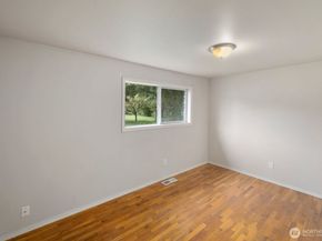 15420 SE 144th Place, Renton WA 98059