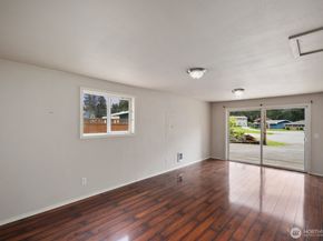 15420 SE 144th Place, Renton WA 98059