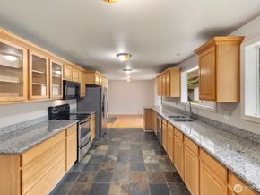 15420 SE 144th Place, Renton WA 98059